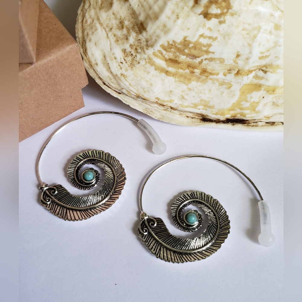 Beautifully detailed Feather design spiral hoop earrings, hypoallergeni
